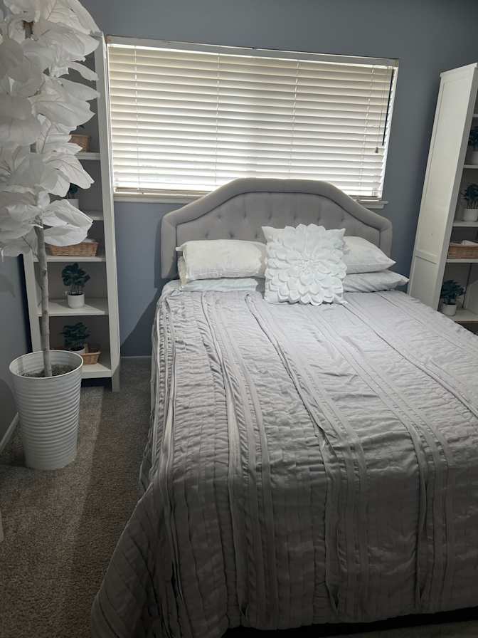 Lauren's room