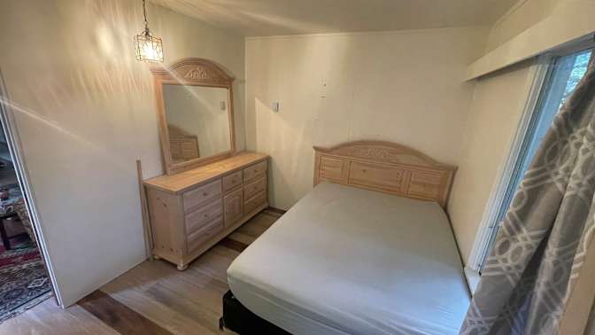 Mayouba Divi's room