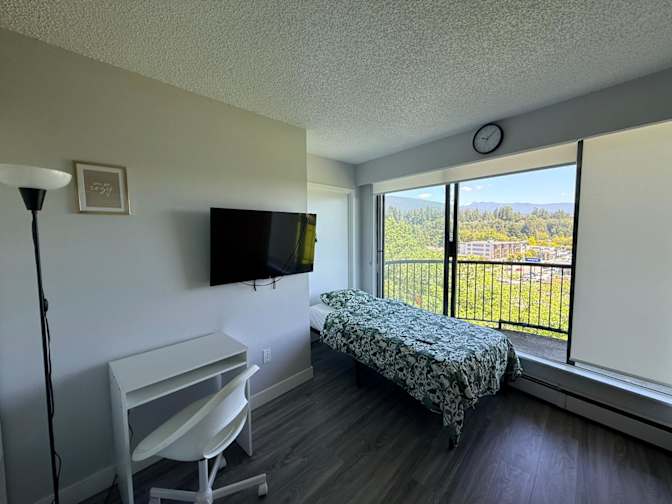 Leo's room