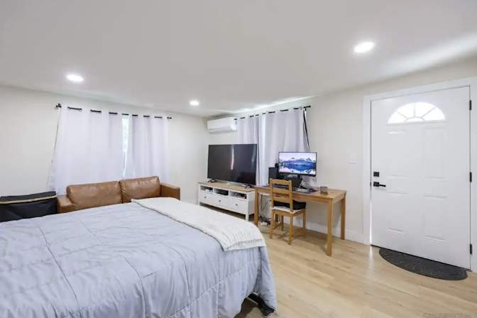 Don Raul's room