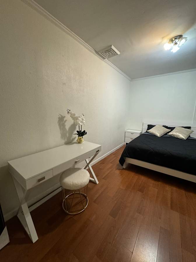 Mimi's room