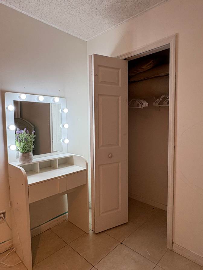 PRIVATE ENTRANCE's room