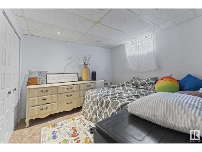 Narahari's room