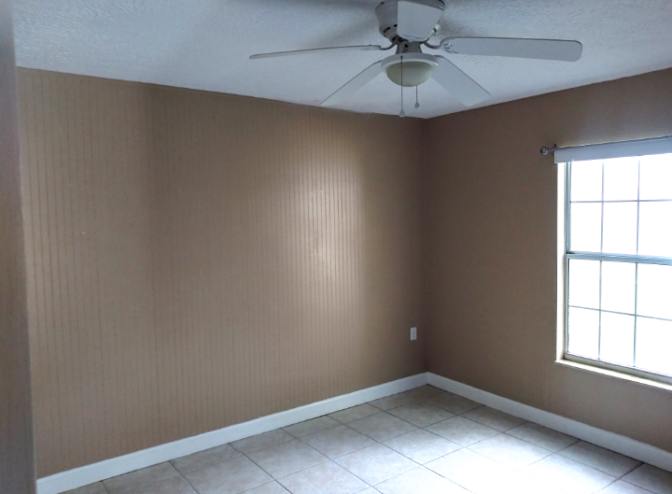 One room available (Utilities included)'s room