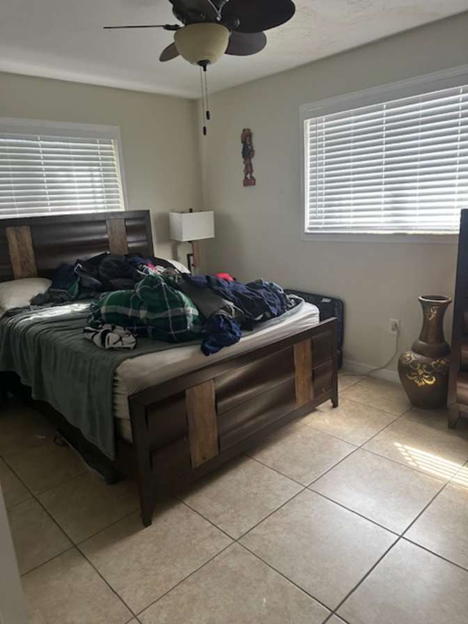 Jae's room
