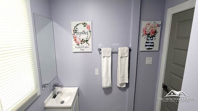 GBU Holdings Group's room