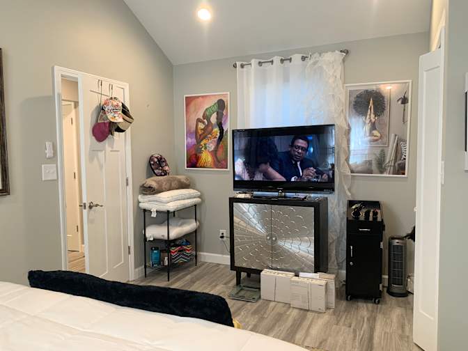 SherLyn's room