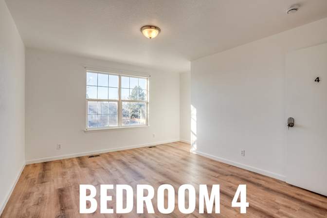 HomeCrew's room