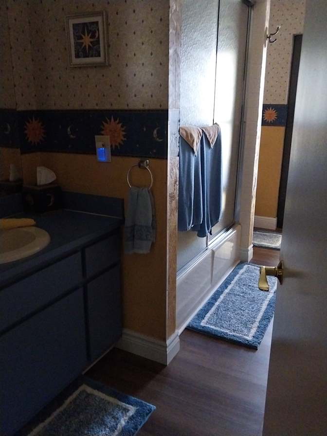 Steven G Caldwell's room
