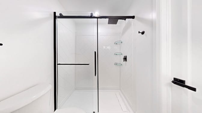 Tolobi Rental's room