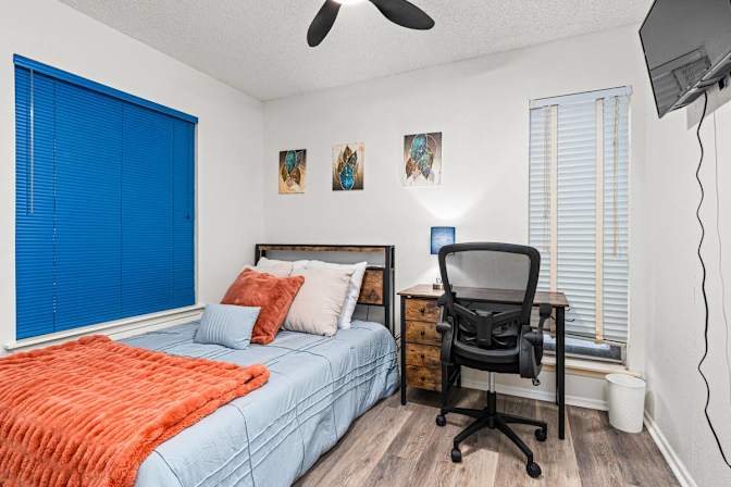 Private room for rent's room