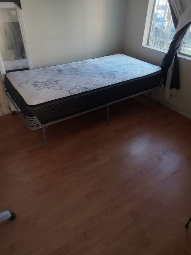 Pierreharris's room