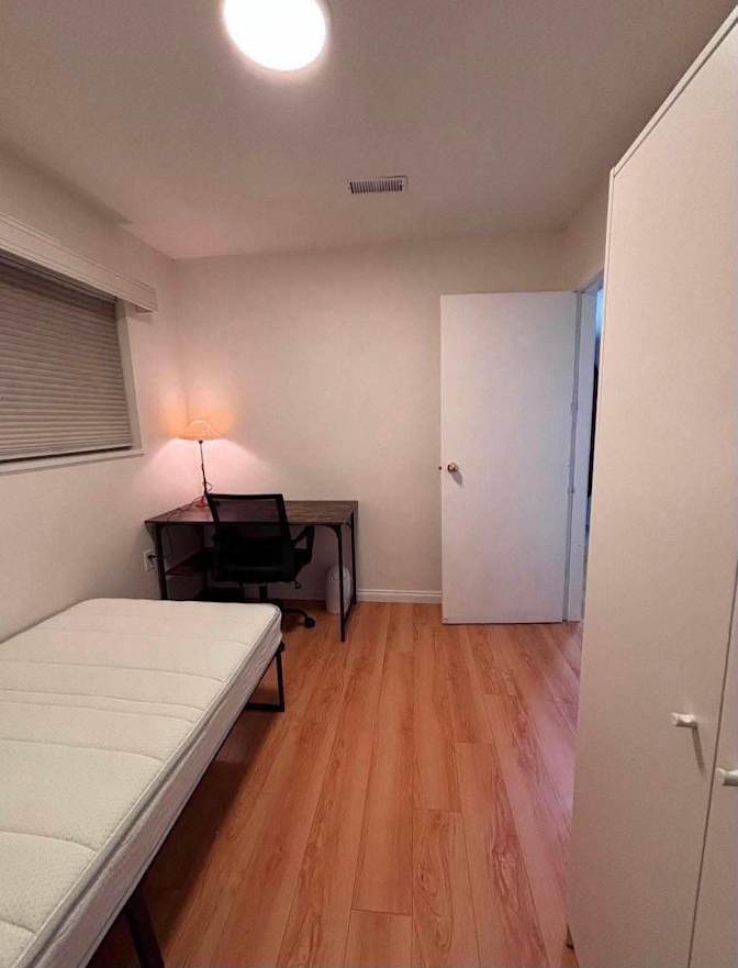 Desmond Chow's room