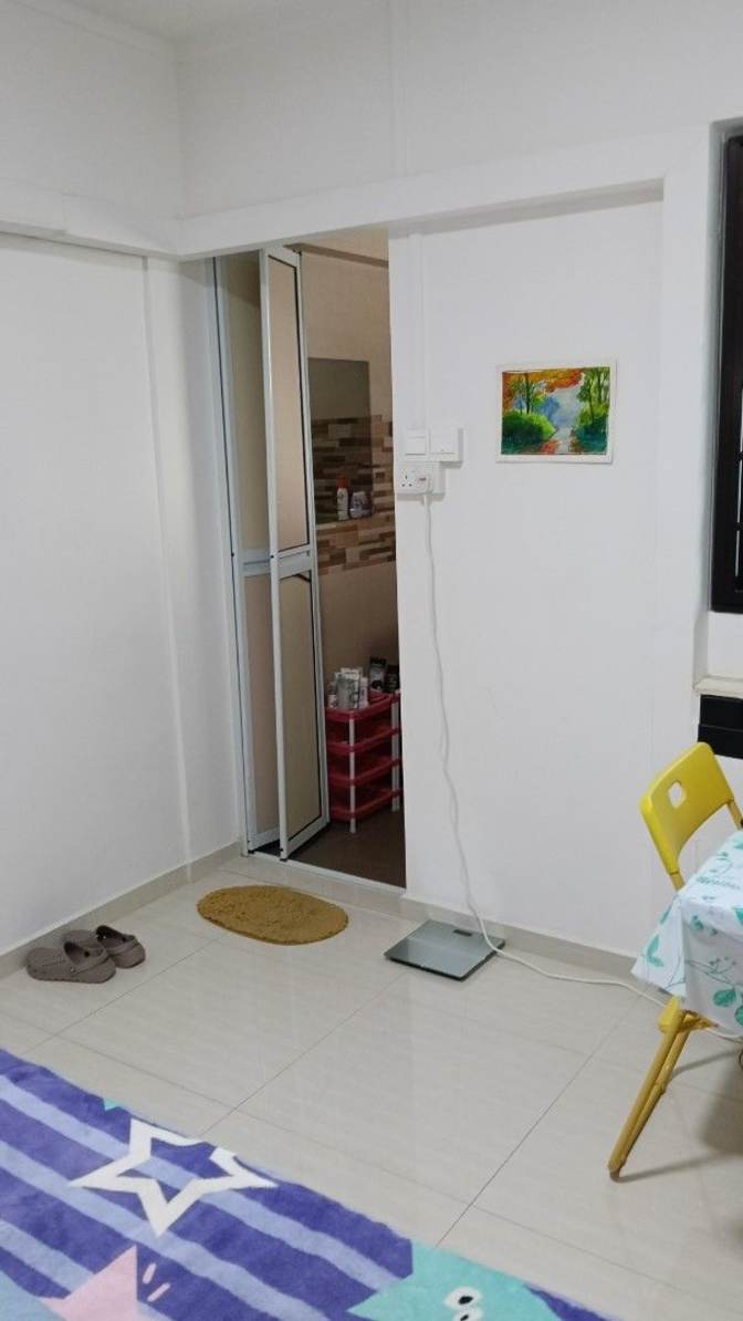 Kelly KOH's room