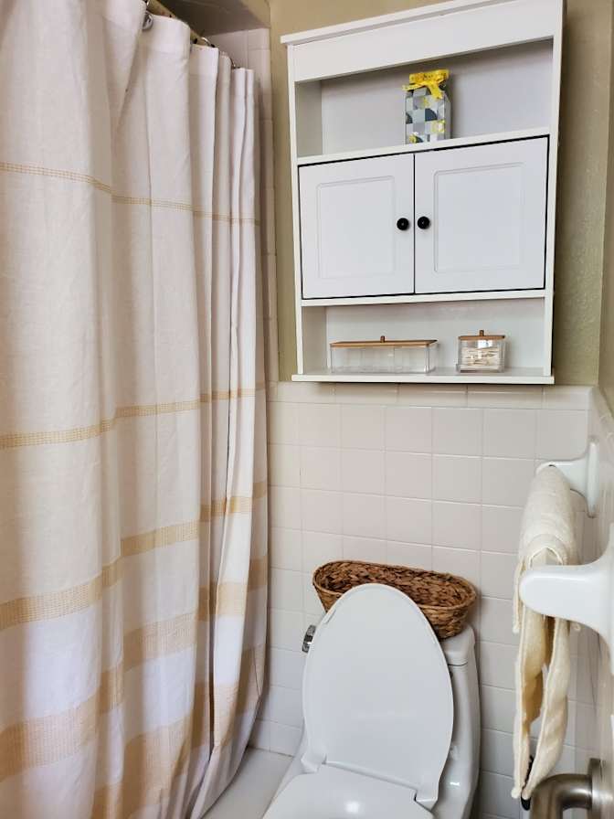 Jenn's room