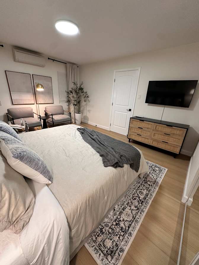 ellen's room