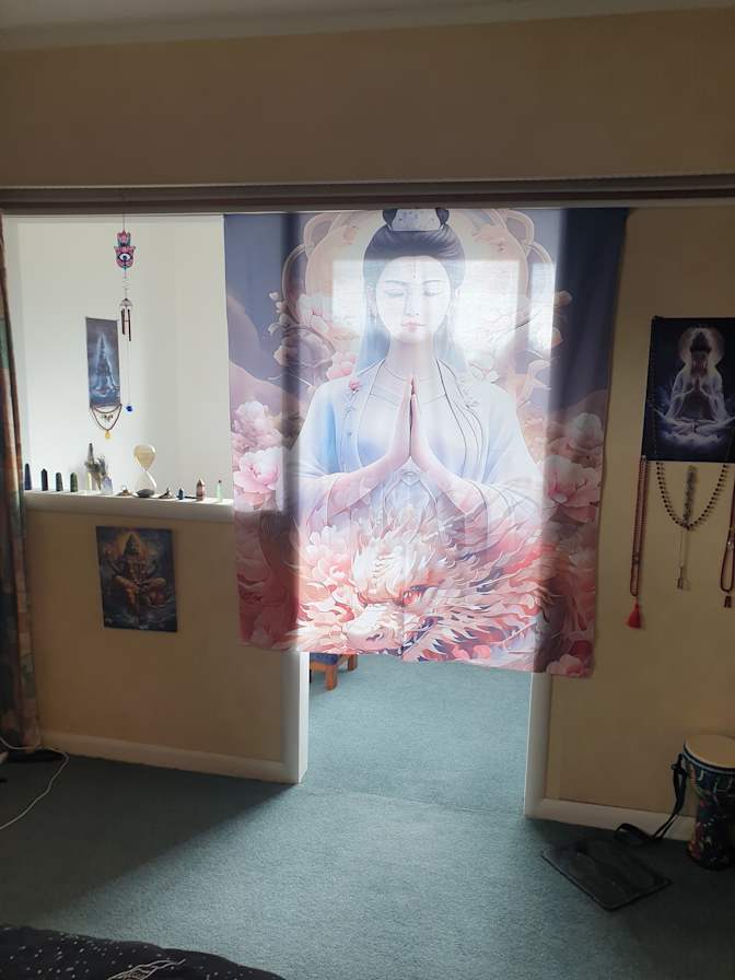 Christopher REID's room