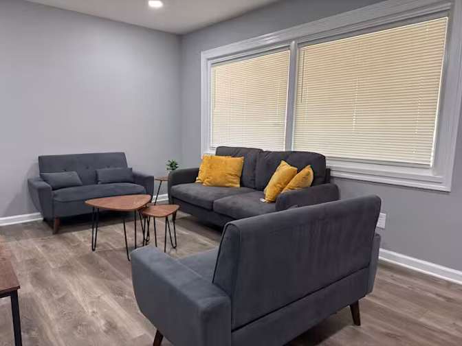 Alcove Rooms's room