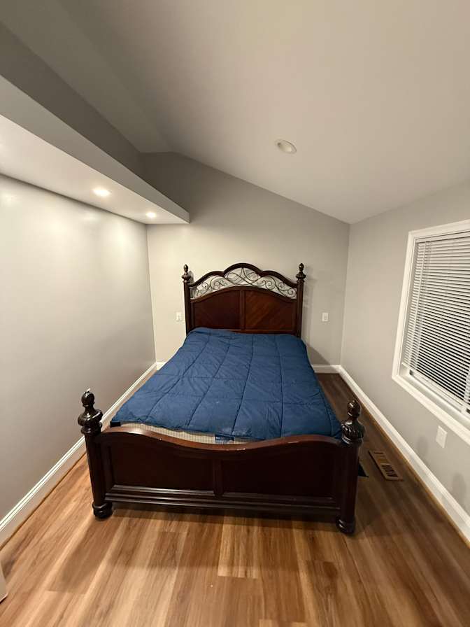 Luis Gutierrez's room