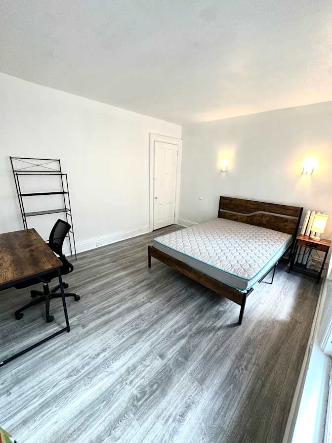 CHRISTIAN-JOSEPH's room