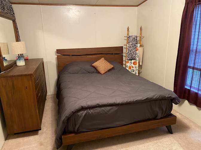 Greg's room