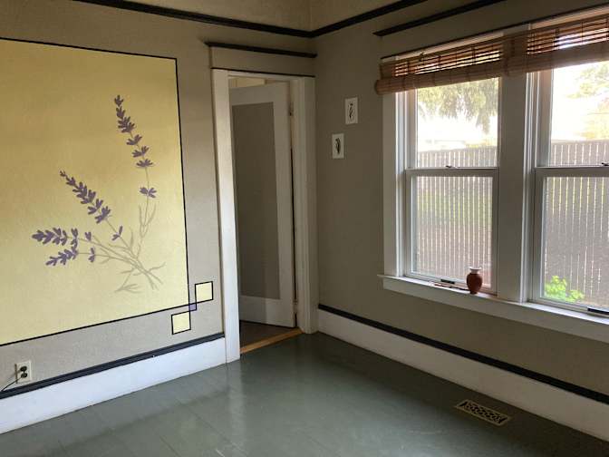 Hoyt's room