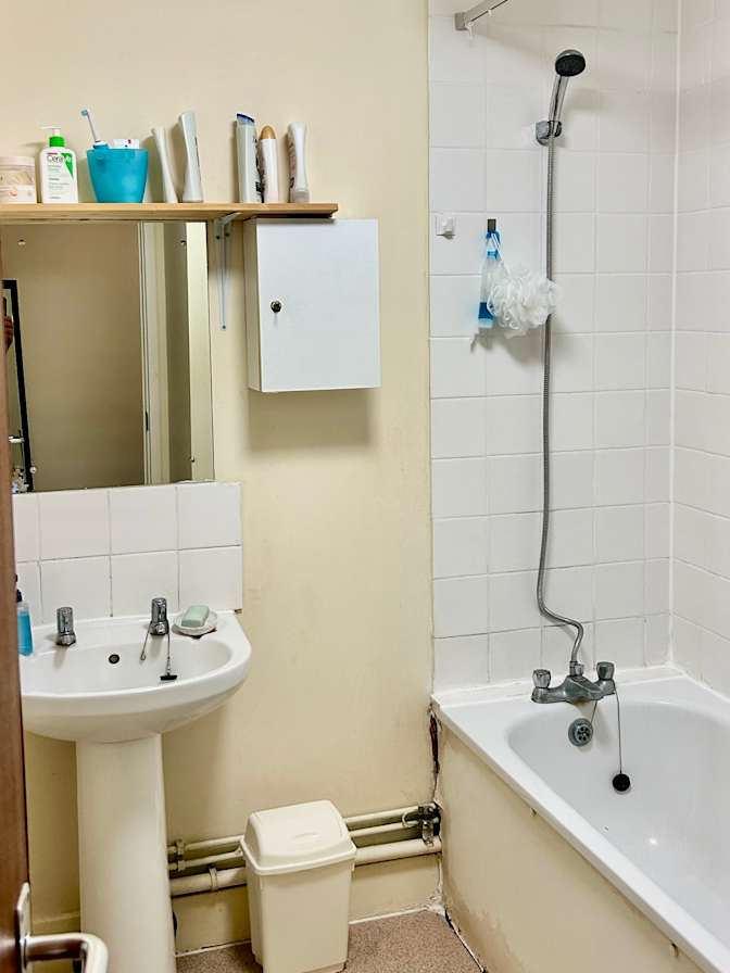 Colompura Alwis's room
