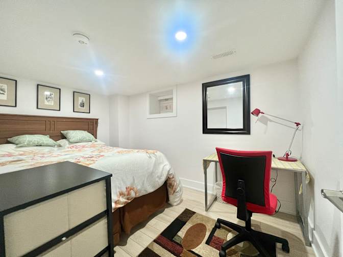Mark Kay's room