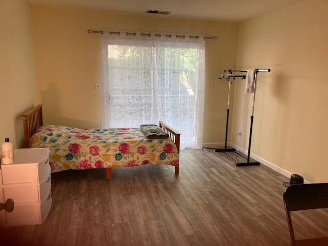 Neda's room