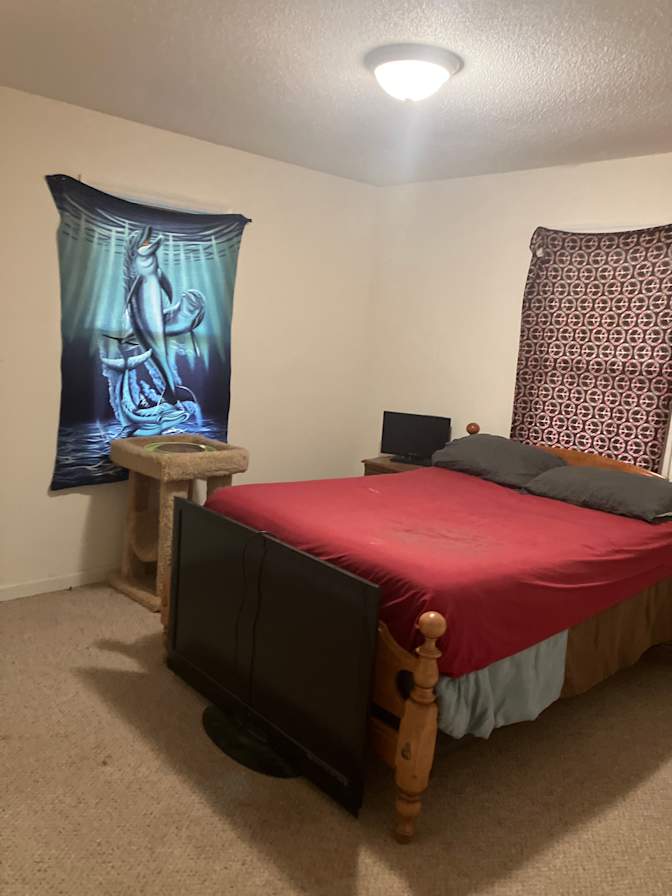 Kirk's room