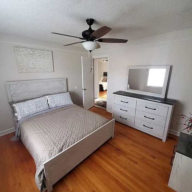Teshia Salters's room
