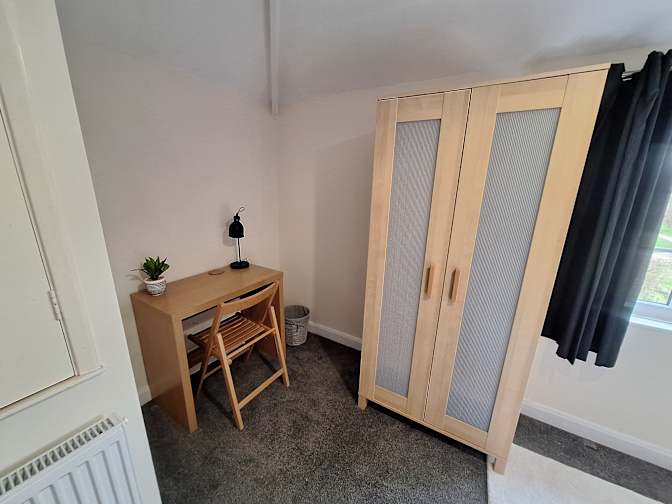 Vicky's room
