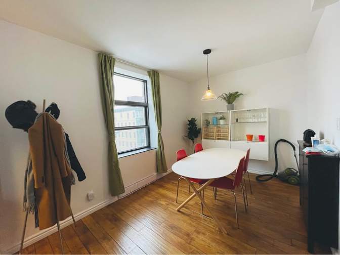 San's room