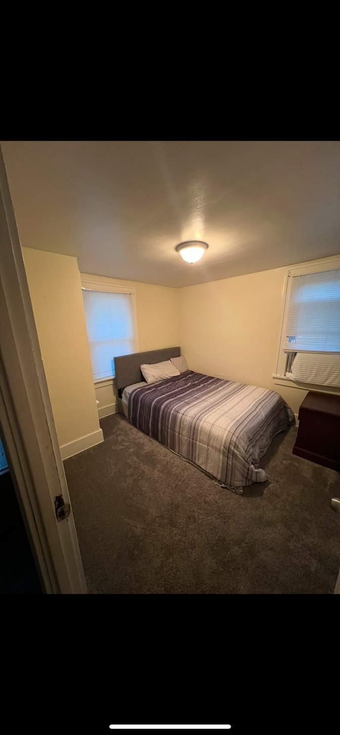 Ricardo's room