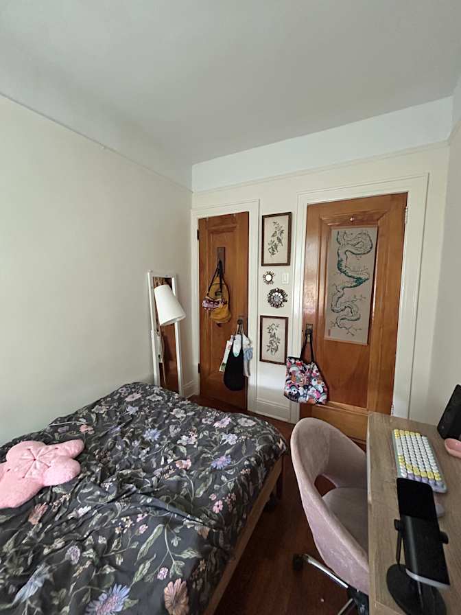 Ariana Falzarano's room