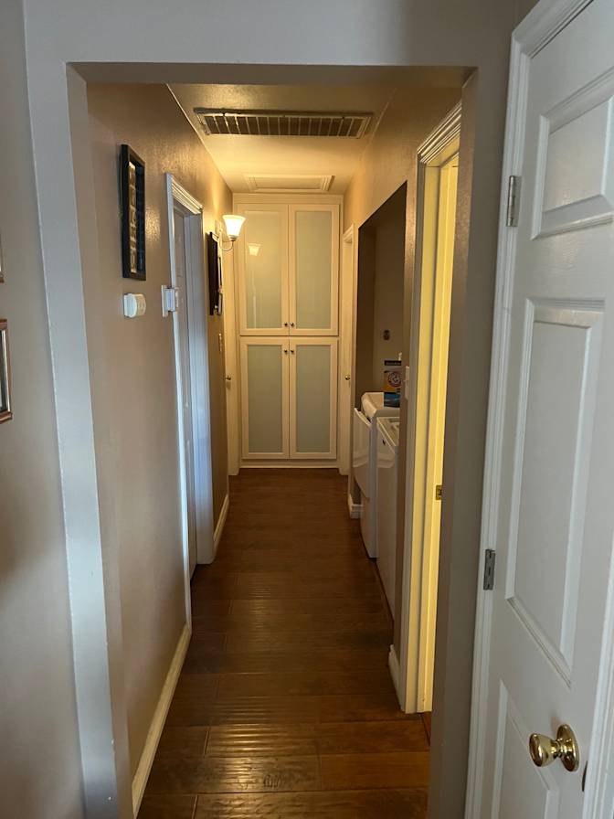 robert's room