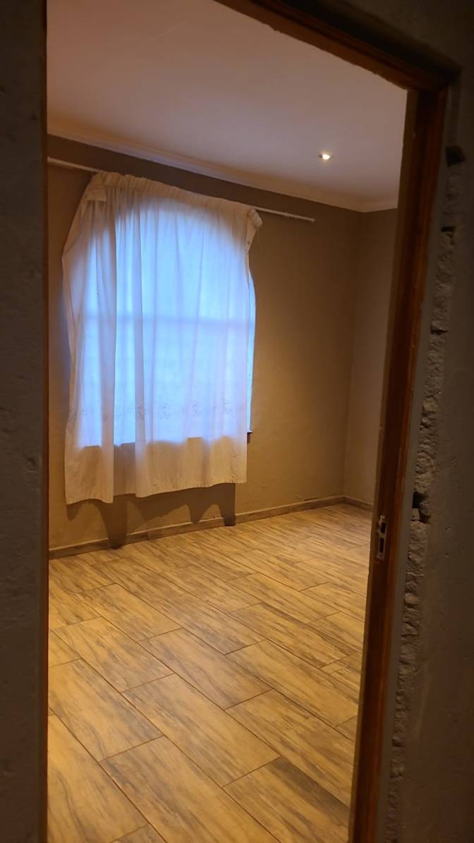 Tony Cellino's room