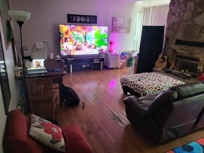 Eddy's room
