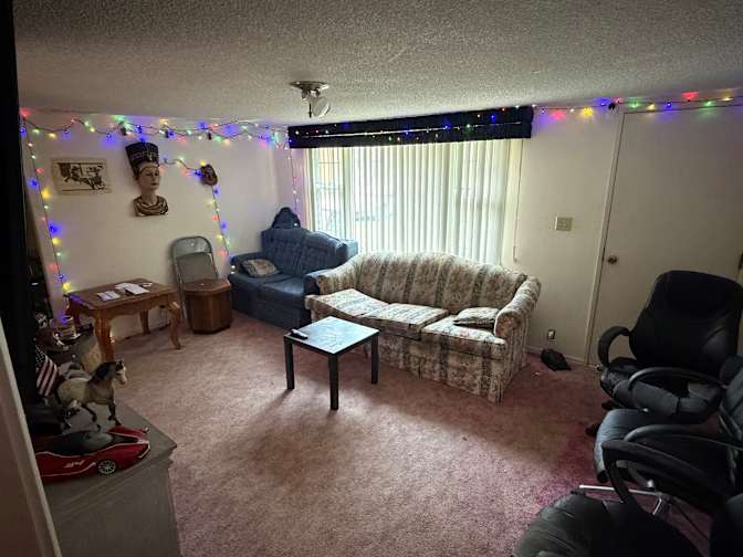 Mina's room