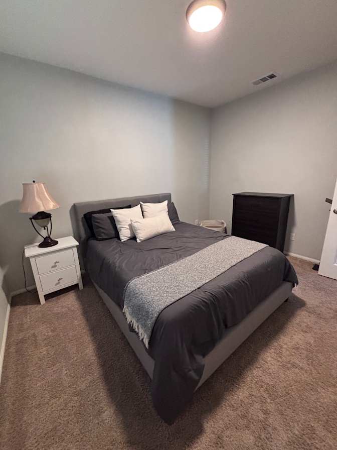 Peyton D'Andrea's room