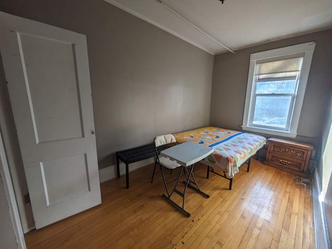 Andrea's room