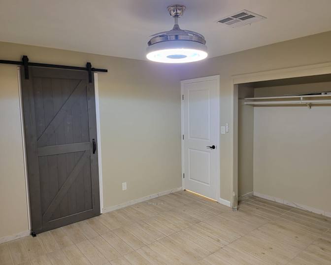 Grand V's room