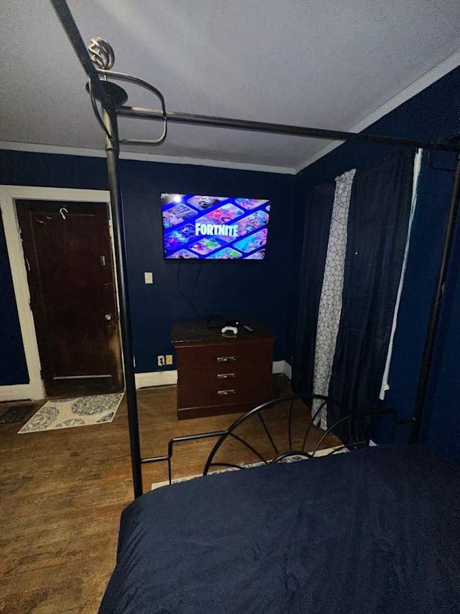 Rome's room