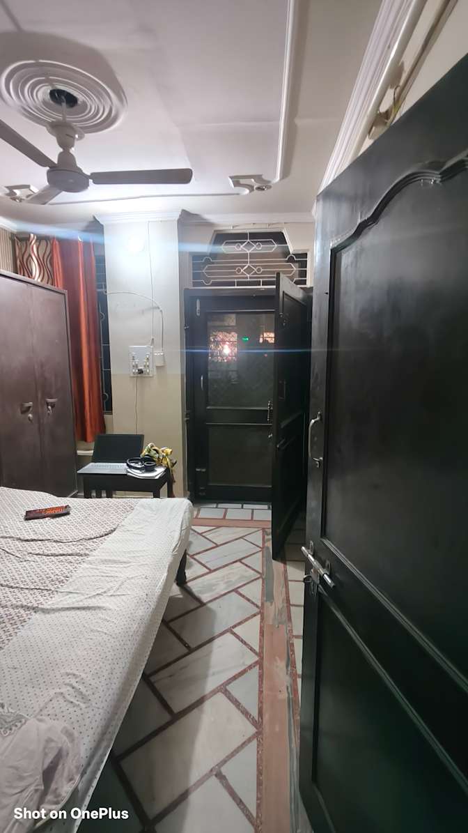 Mahak gautam's room