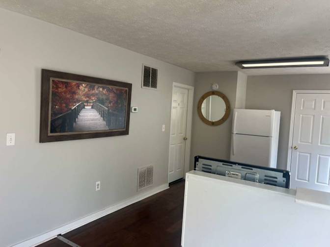 Alejandro Vargas's room