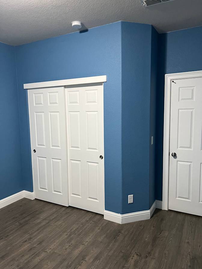 Quy's room