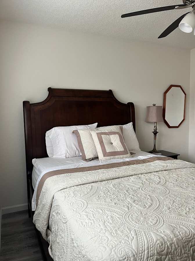 Zainab's room