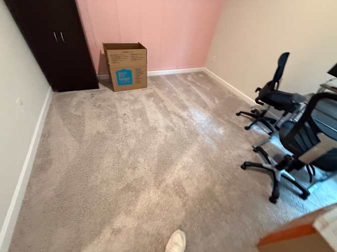Alcove Rooms's room