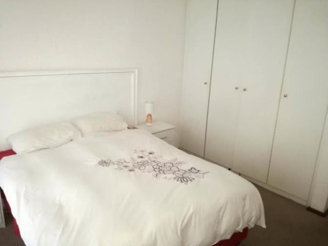 Mejury's room