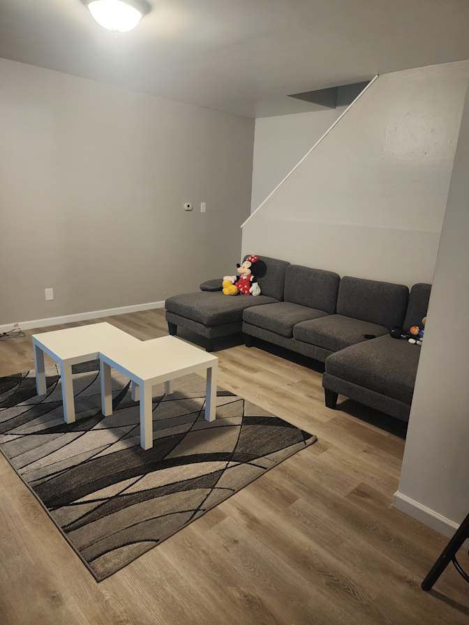 Angelo's room